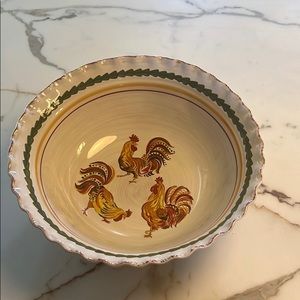 William Sonoma Serving bowls with 4 serving plates